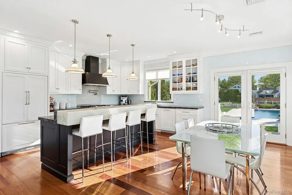8 Canal Way Hampton Bays, NY 11946