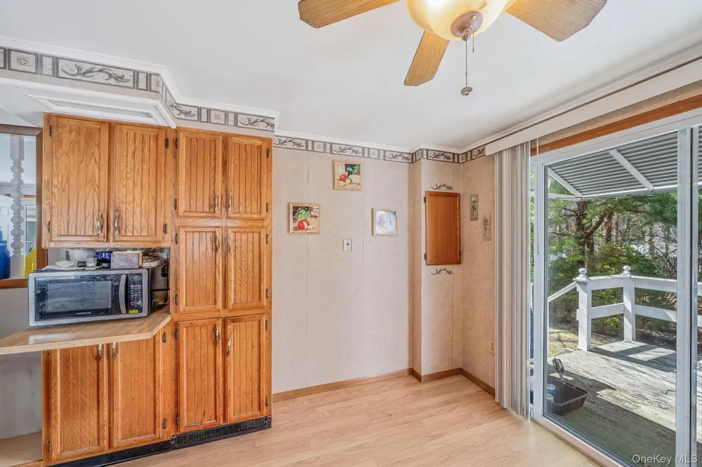 191 Village Circle W Manorville, NY 11949