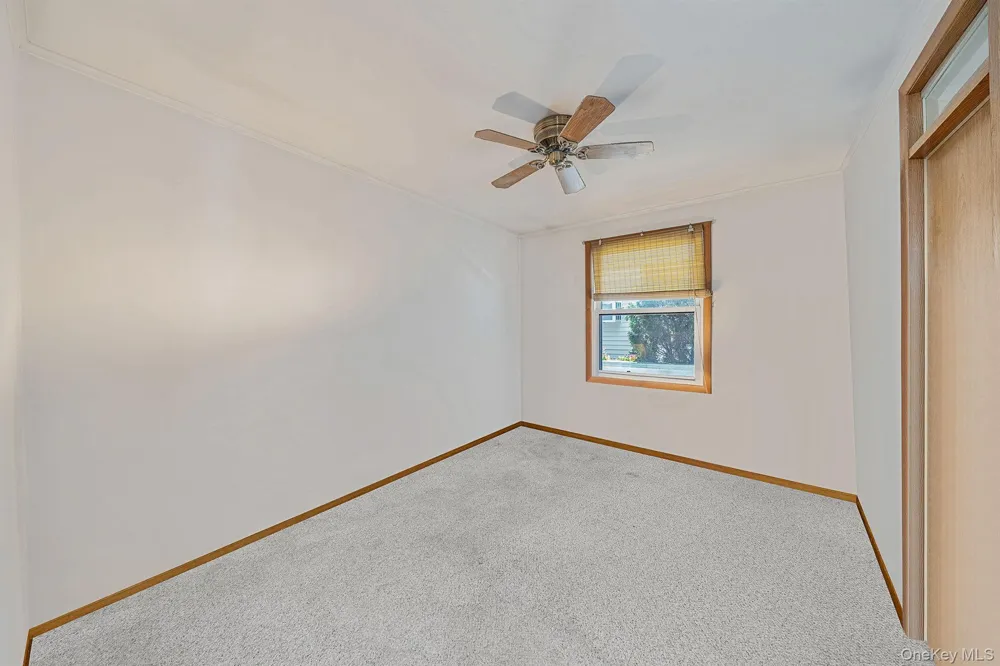 191 Village Circle W Manorville, NY 11949