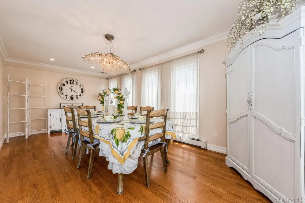 82 Division Avenue Massapequa, NY 11758