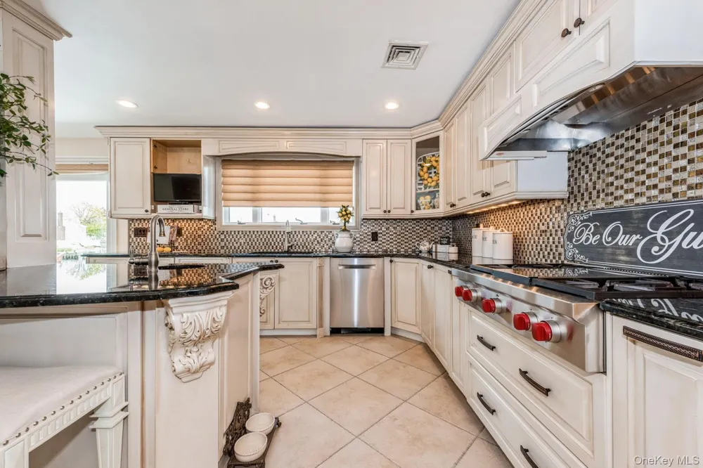 82 Division Avenue Massapequa, NY 11758