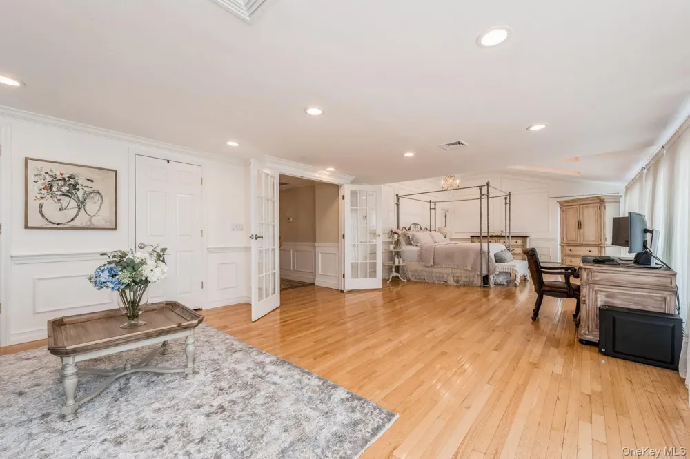 82 Division Avenue Massapequa, NY 11758