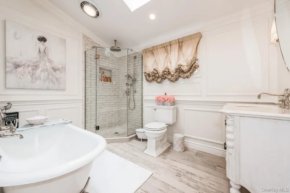 82 Division Avenue Massapequa, NY 11758