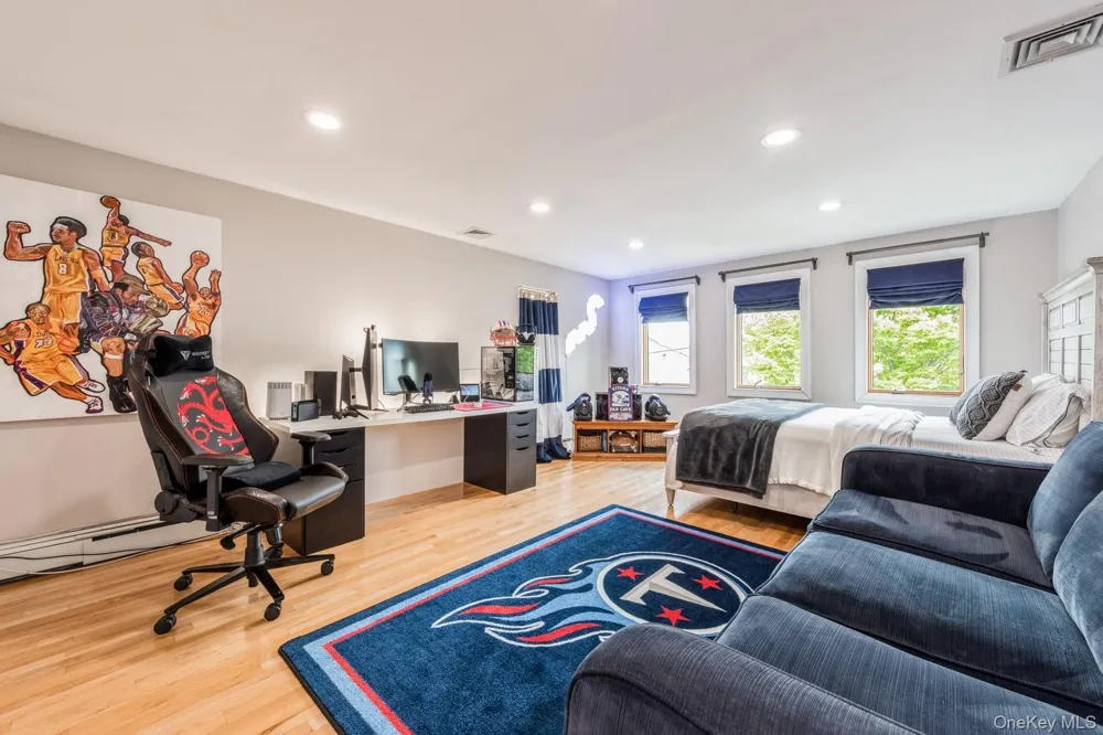 82 Division Avenue Massapequa, NY 11758