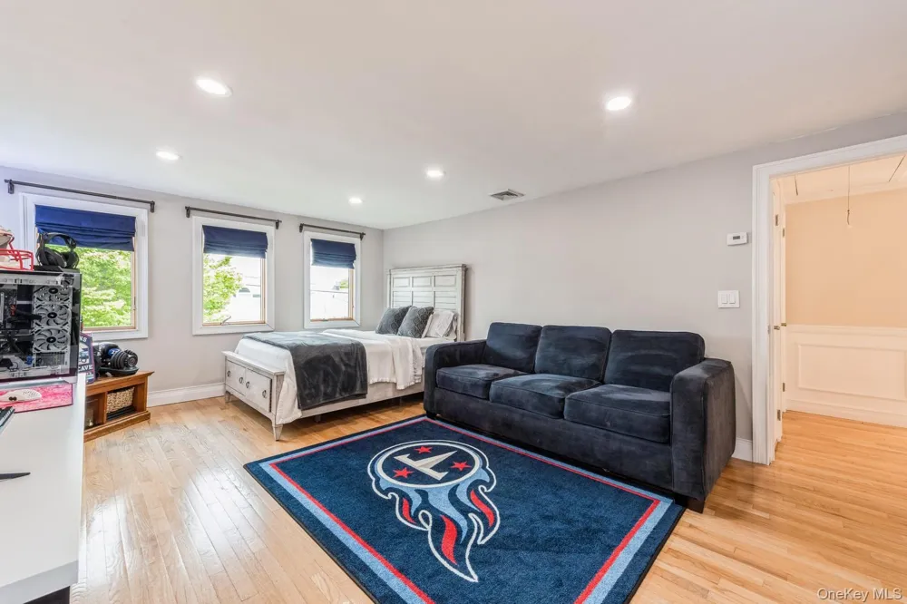 82 Division Avenue Massapequa, NY 11758