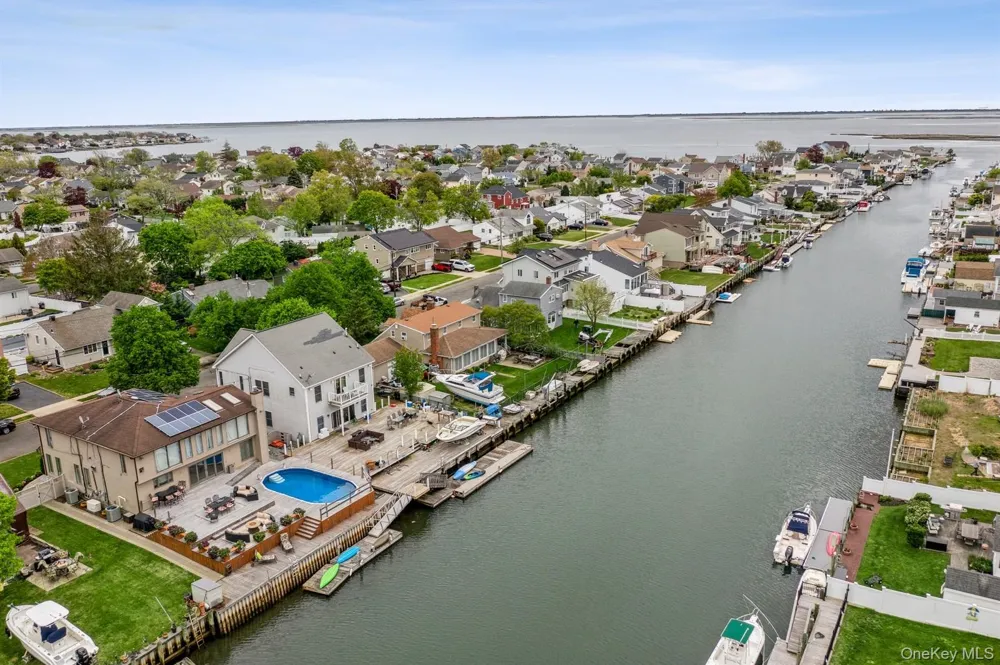 82 Division Avenue Massapequa, NY 11758