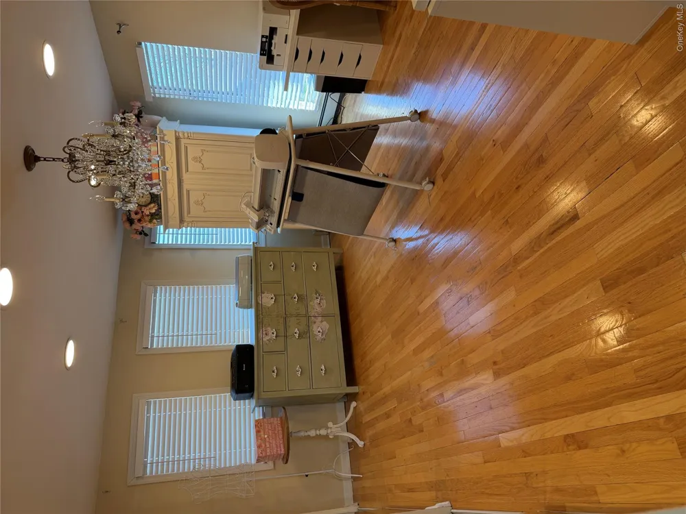 82 Division Avenue Massapequa, NY 11758