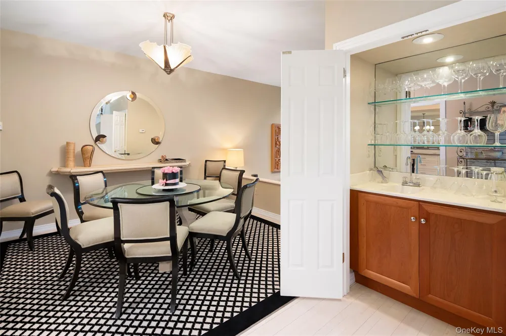29 Beechwood Way Briarcliff Manor, NY 10510
