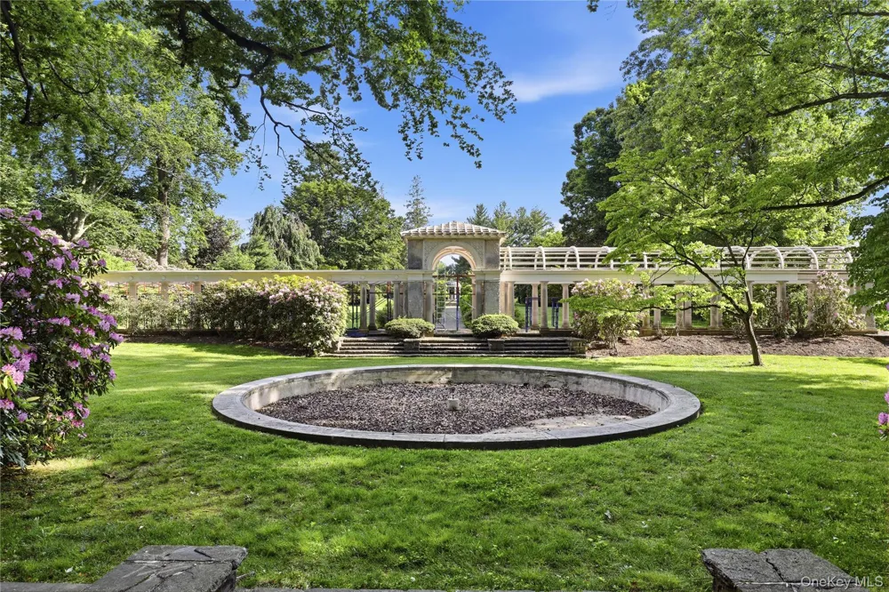 29 Beechwood Way Briarcliff Manor, NY 10510