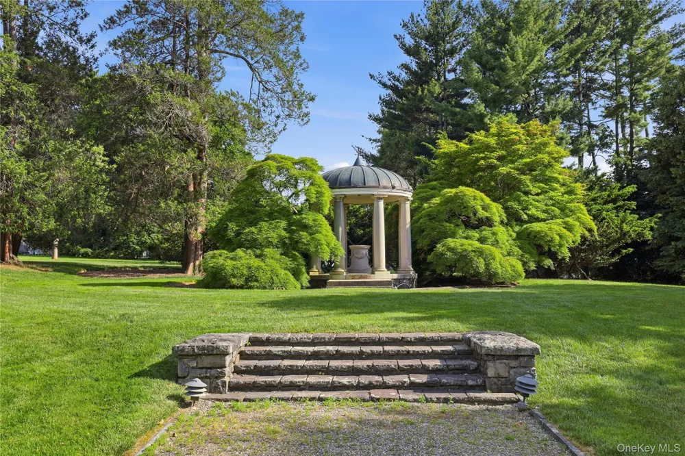 29 Beechwood Way Briarcliff Manor, NY 10510