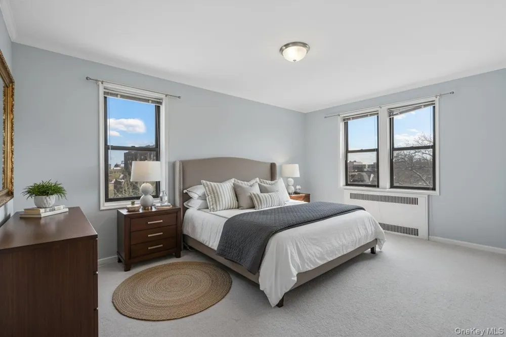 4035 Ithaca Street #5D Elmhurst, NY 11373
