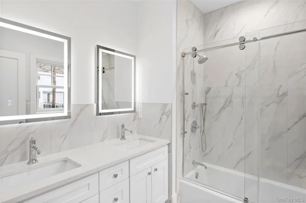 69 Jagger Lane Westhampton, NY 11977