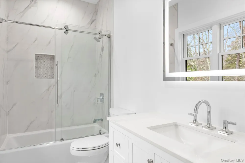 69 Jagger Lane Westhampton, NY 11977