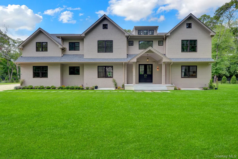 69 Jagger Lane Westhampton, NY 11977
