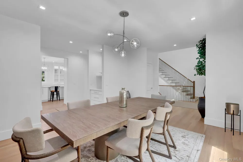 69 Jagger Lane Westhampton, NY 11977