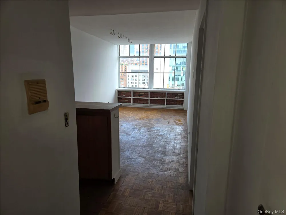 111 4th avenue #11L New York (Manhattan), NY 10003
