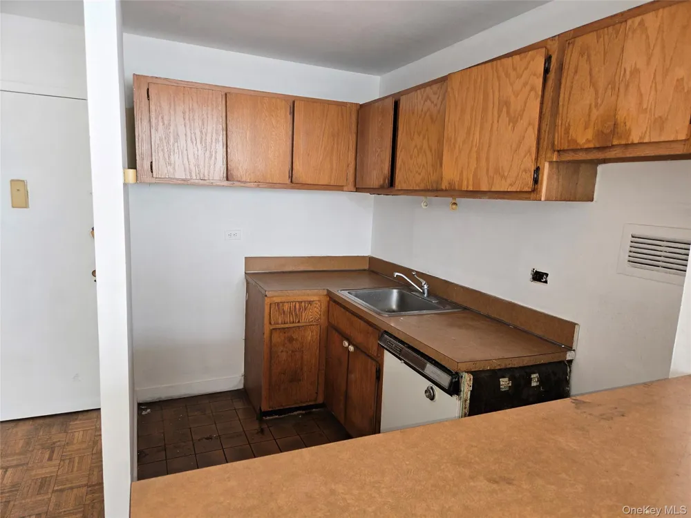 111 4th avenue #11L New York (Manhattan), NY 10003