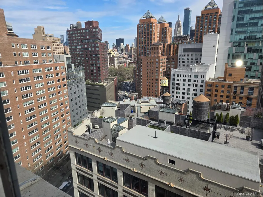 111 4th avenue #11L New York (Manhattan), NY 10003