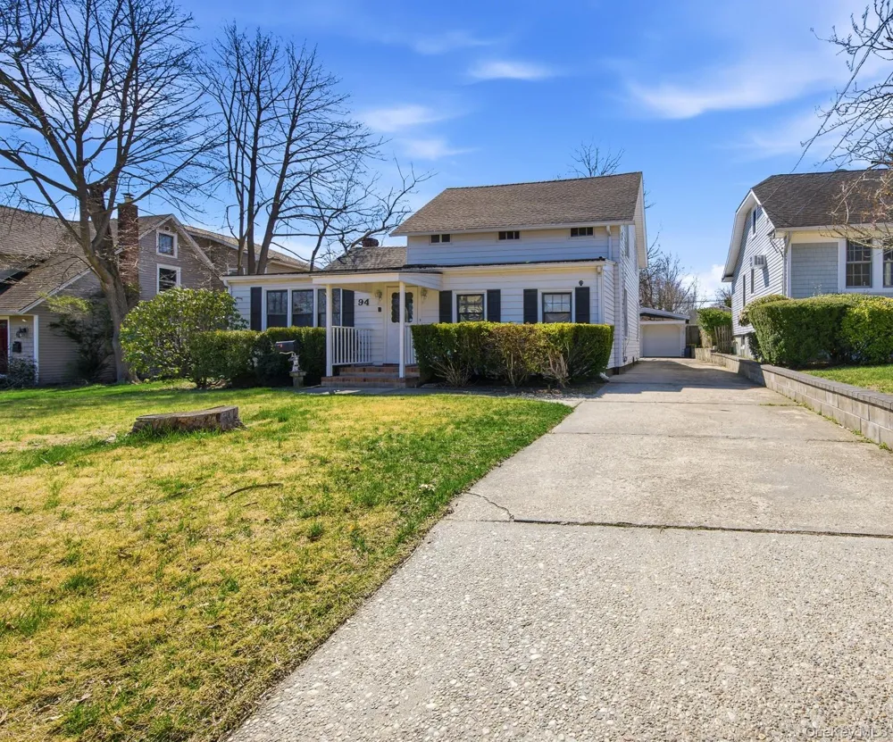 94 E Lakewood Street Patchogue, NY 11772
