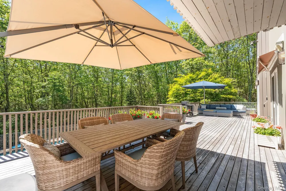 76 Island View Drive W Sag Harbor, NY 11963