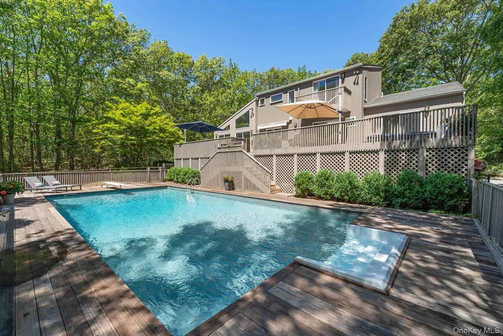 76 Island View Drive W Sag Harbor, NY 11963