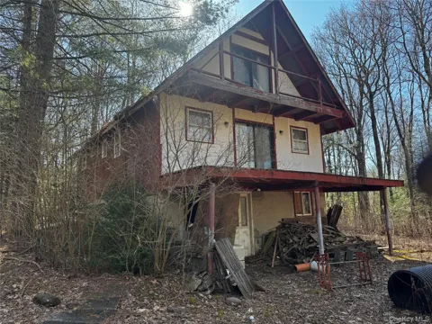 319 Lake Road