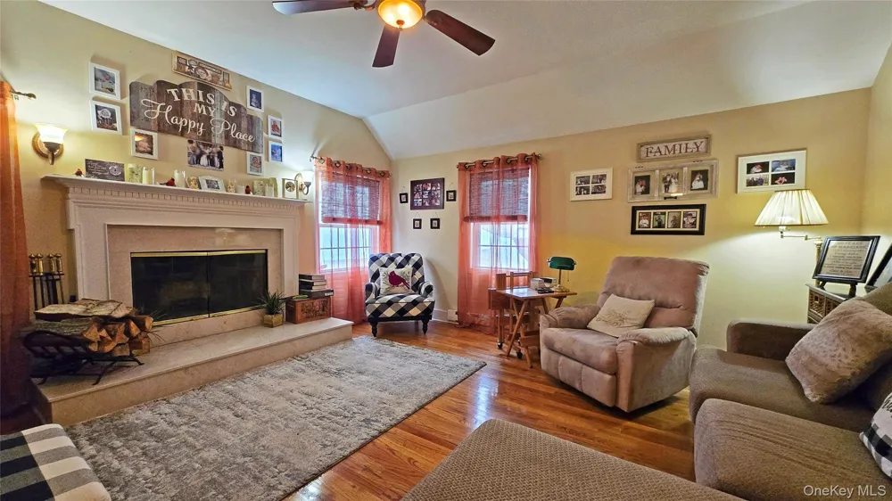 32 Atlantic Avenue East Moriches, NY 11940