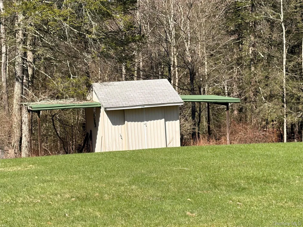 10 W Simmon Callicoon, NY 12736