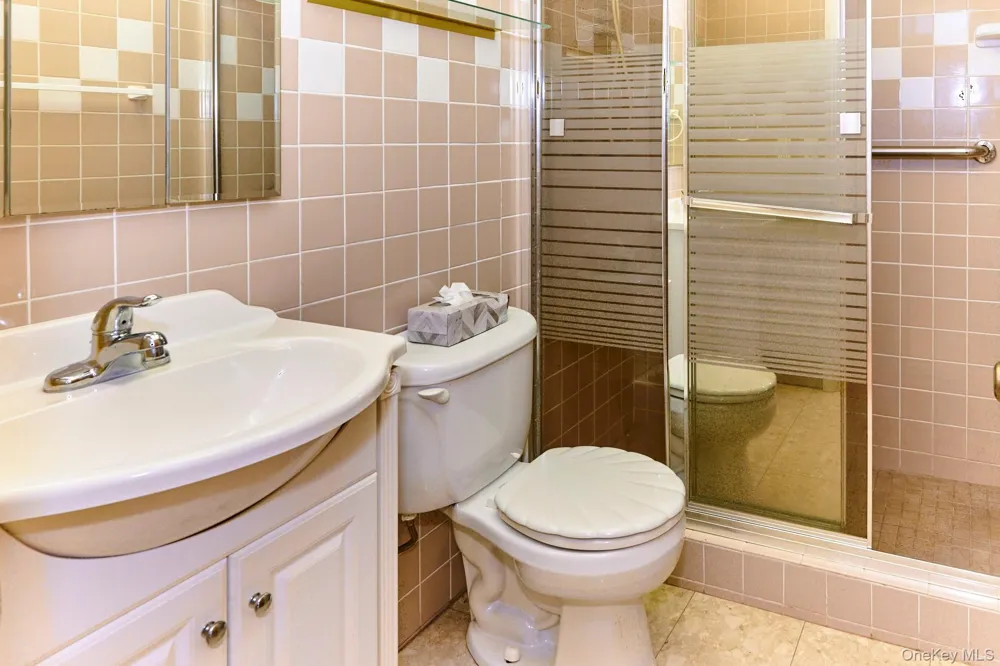 10 W Simmon Callicoon, NY 12736