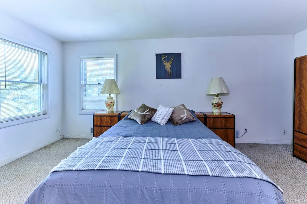 10 W Simmon Callicoon, NY 12736