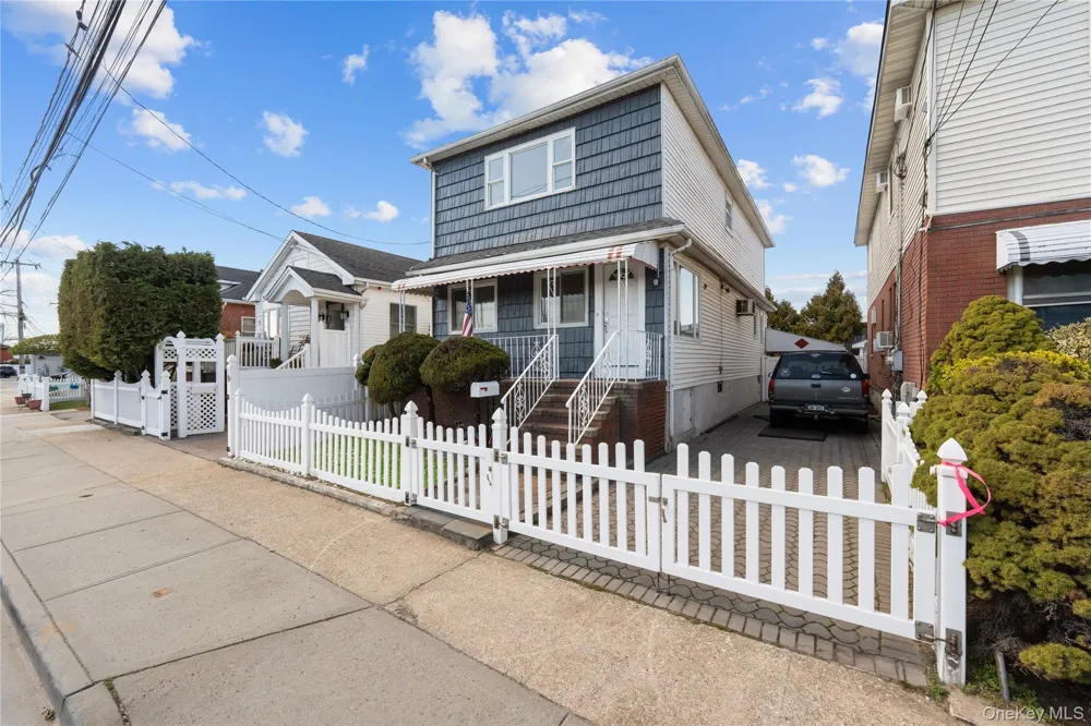 224 W Broadway Inwood, NY 11096