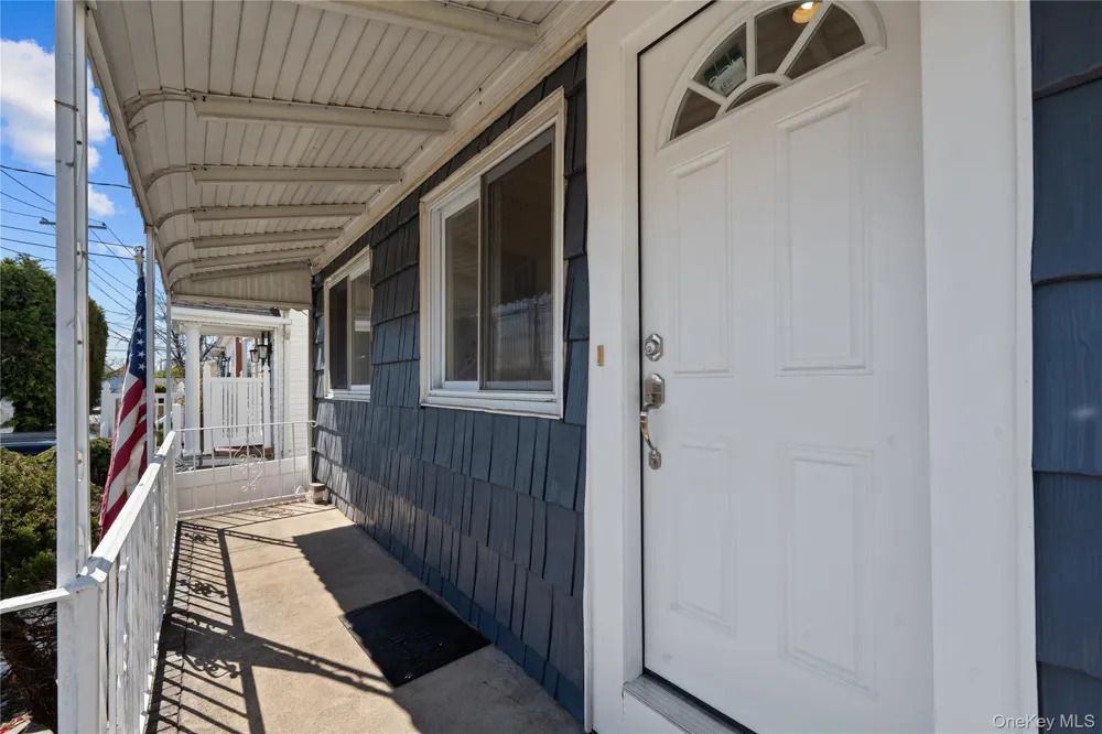 224 W Broadway Inwood, NY 11096