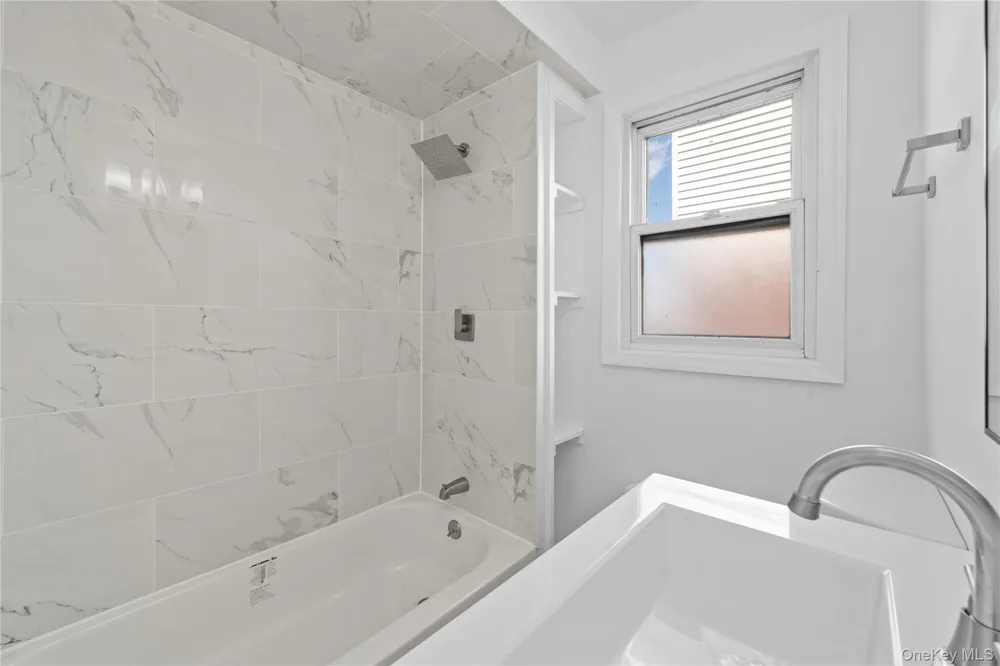 224 W Broadway Inwood, NY 11096