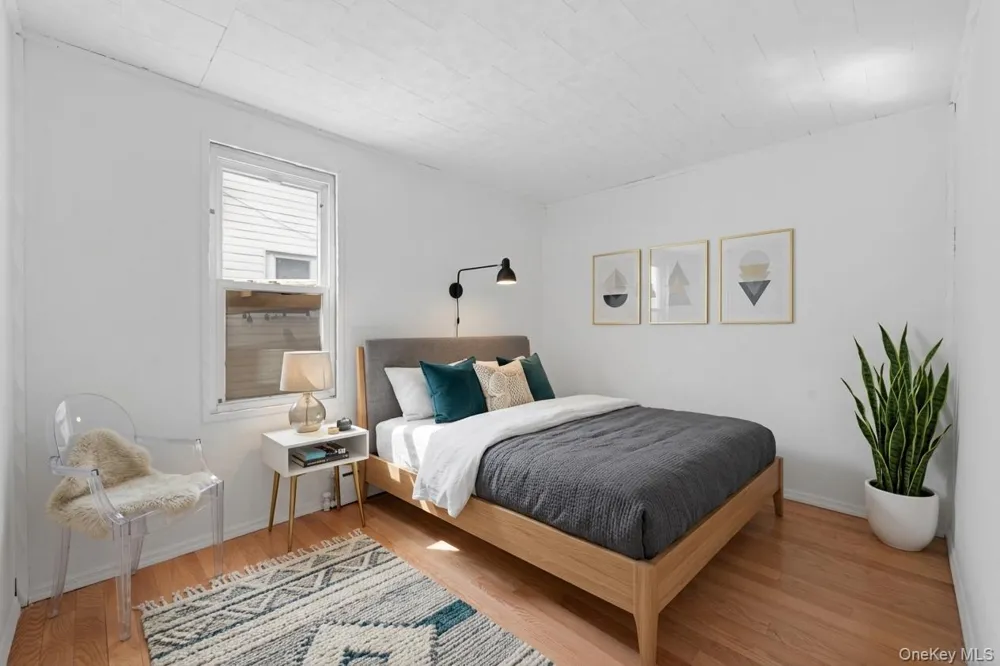 224 W Broadway Inwood, NY 11096