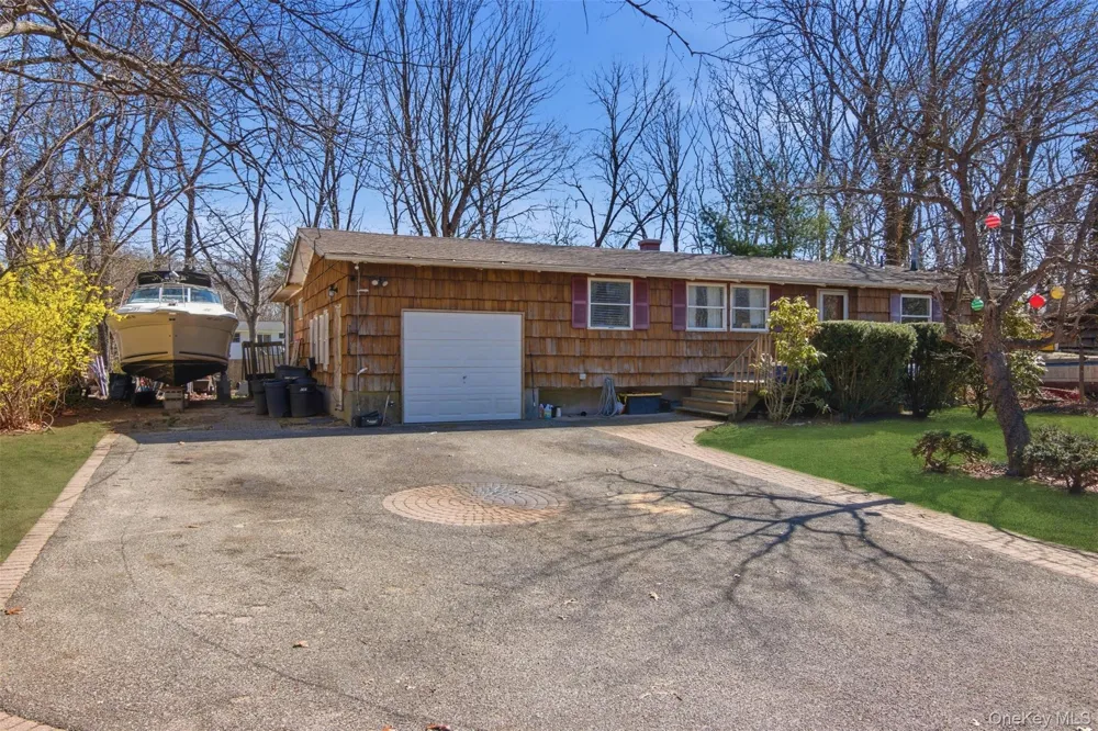 30 Lodge Lane East Setauket, NY 11733