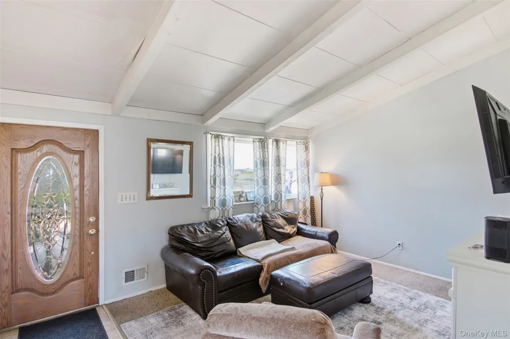 30 Lodge Lane East Setauket, NY 11733