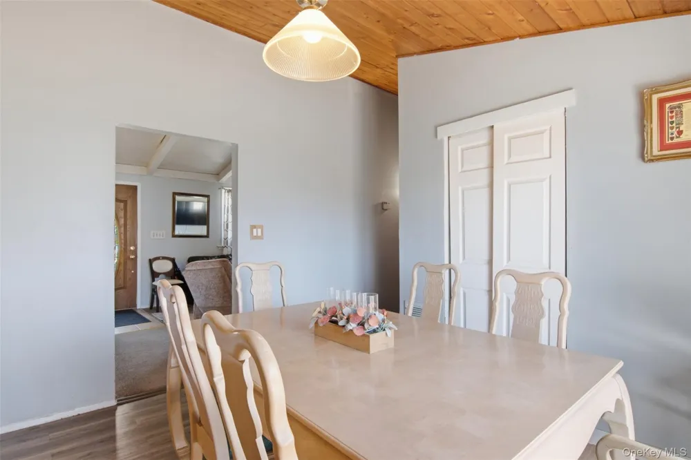 30 Lodge Lane East Setauket, NY 11733