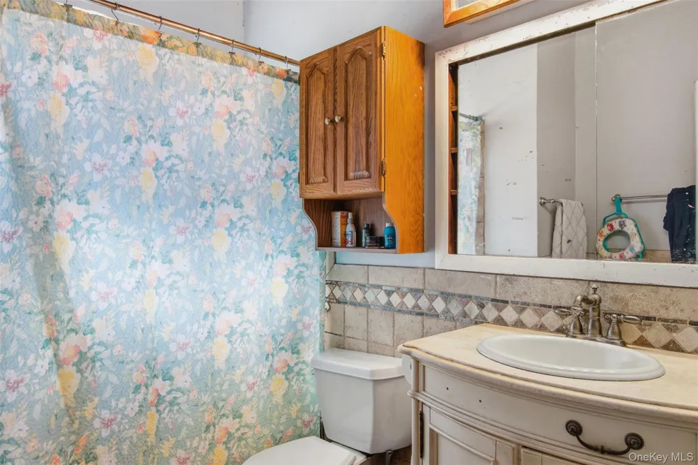30 Lodge Lane East Setauket, NY 11733