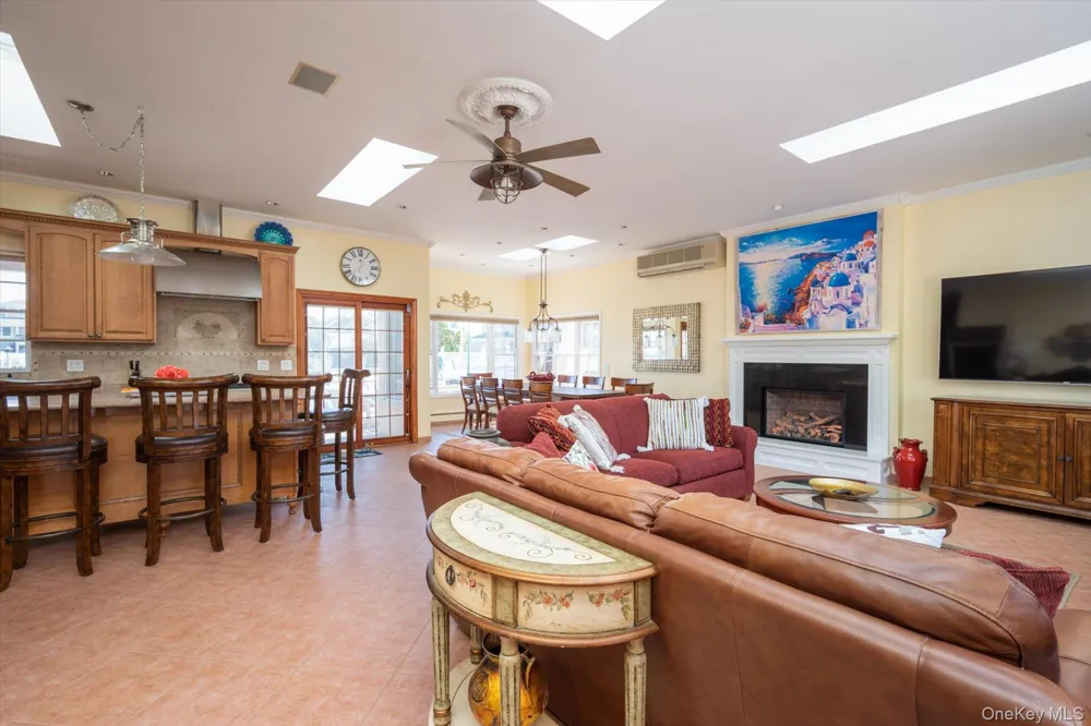 19 Marlin Road East Quogue, NY 11942