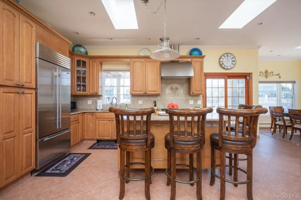 19 Marlin Road East Quogue, NY 11942