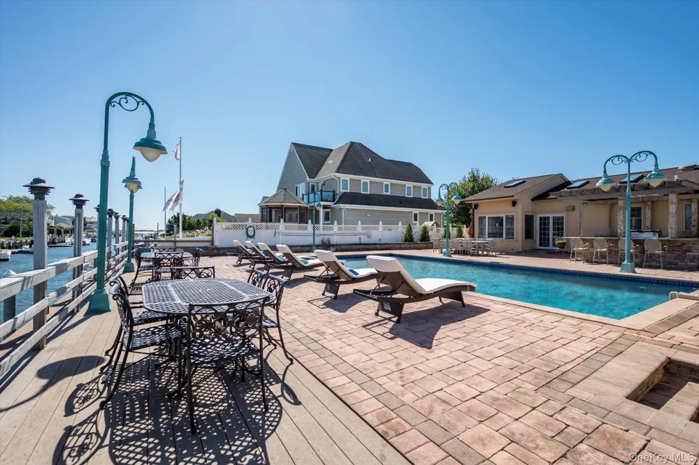 19 Marlin Road East Quogue, NY 11942