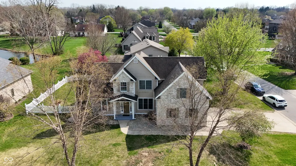 8605 Shamrock Lane Yorktown, IN 47396
