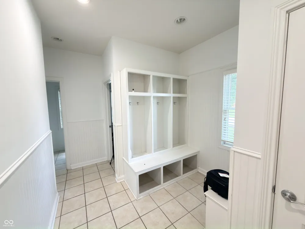 8605 Shamrock Lane Yorktown, IN 47396
