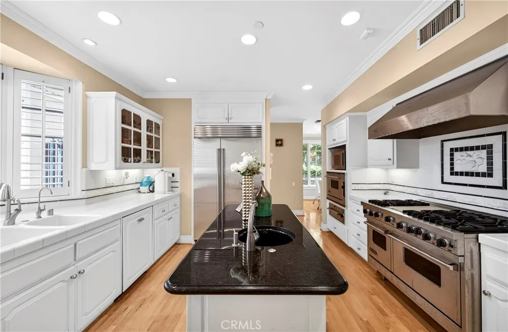 465 W Highland Avenue Sierra Madre, CA 91024