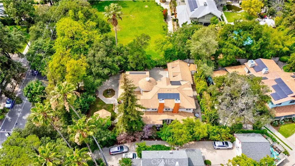 465 W Highland Avenue Sierra Madre, CA 91024