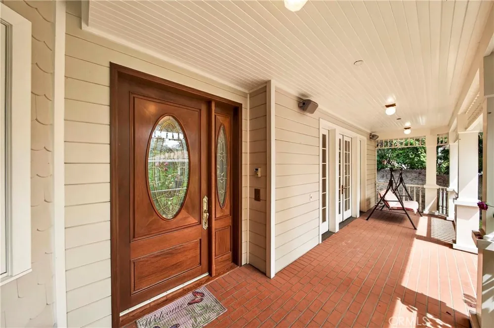 465 W Highland Avenue Sierra Madre, CA 91024