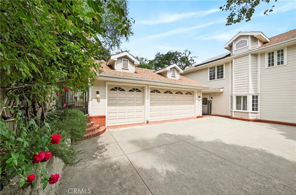 465 W Highland Avenue Sierra Madre, CA 91024