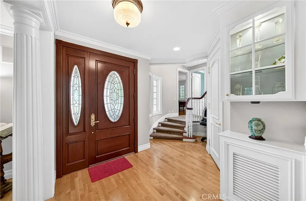 465 W Highland Avenue Sierra Madre, CA 91024
