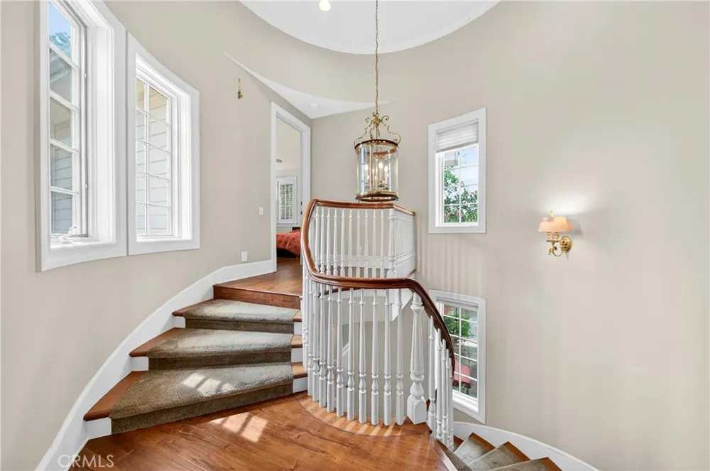 465 W Highland Avenue Sierra Madre, CA 91024