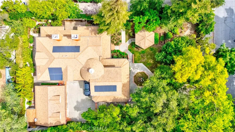 465 W Highland Avenue Sierra Madre, CA 91024